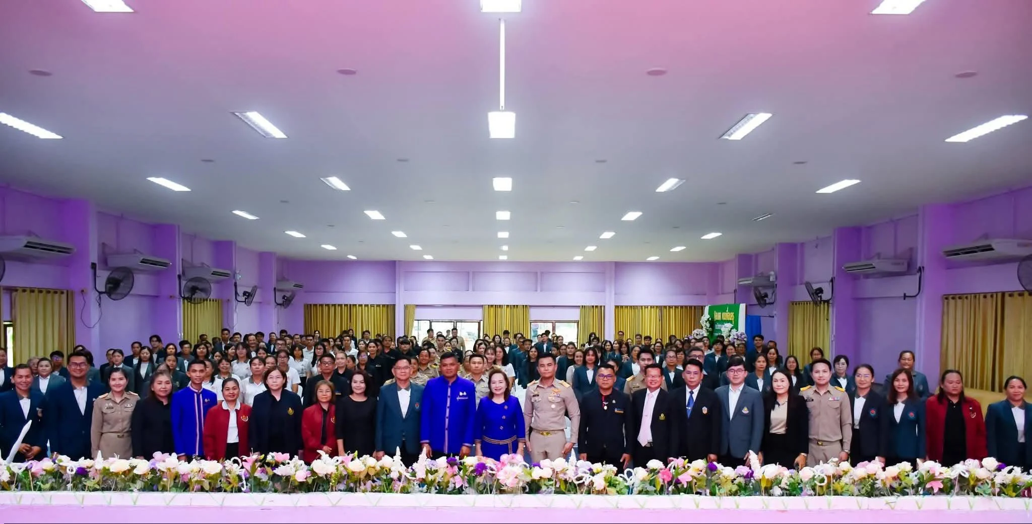 การประชุมสัญจรรับนโยบาย “ผอ.เขตพบเพื่อนครู” ประจำปี 2569
