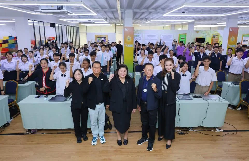 ขอแสดงความยินดีกับ Gifted KC ที่ผ่านเข้ารอบชิงชนะเลิศ  ในการแข่งขันออกแบบแผนการบินโดรนแปรอักษร ชิงถ้วยพระราชทานพระบาทสมเด็จพระเจ้าอยู่หัว ประจำปี 2569