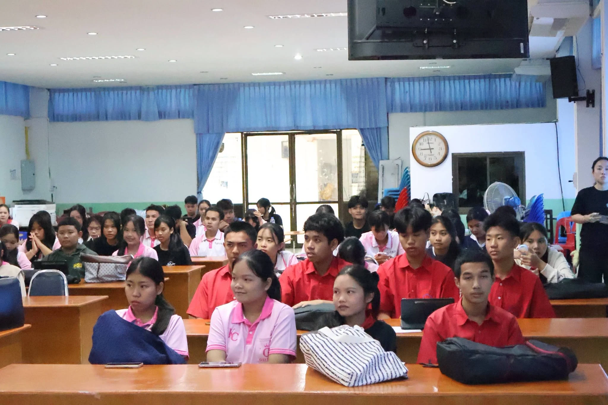 การจัดกิจกรรมการอบรมเชิงปฏิบัติการ “ค่ายสร้างหุ่นยนต์ Coming and Robotics 2026”